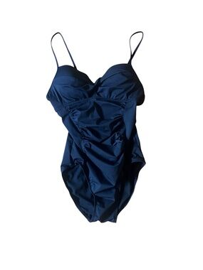 Assets By Sara Blakey Women’s Black Push up One Piece Swimsuit Size Medium EUC